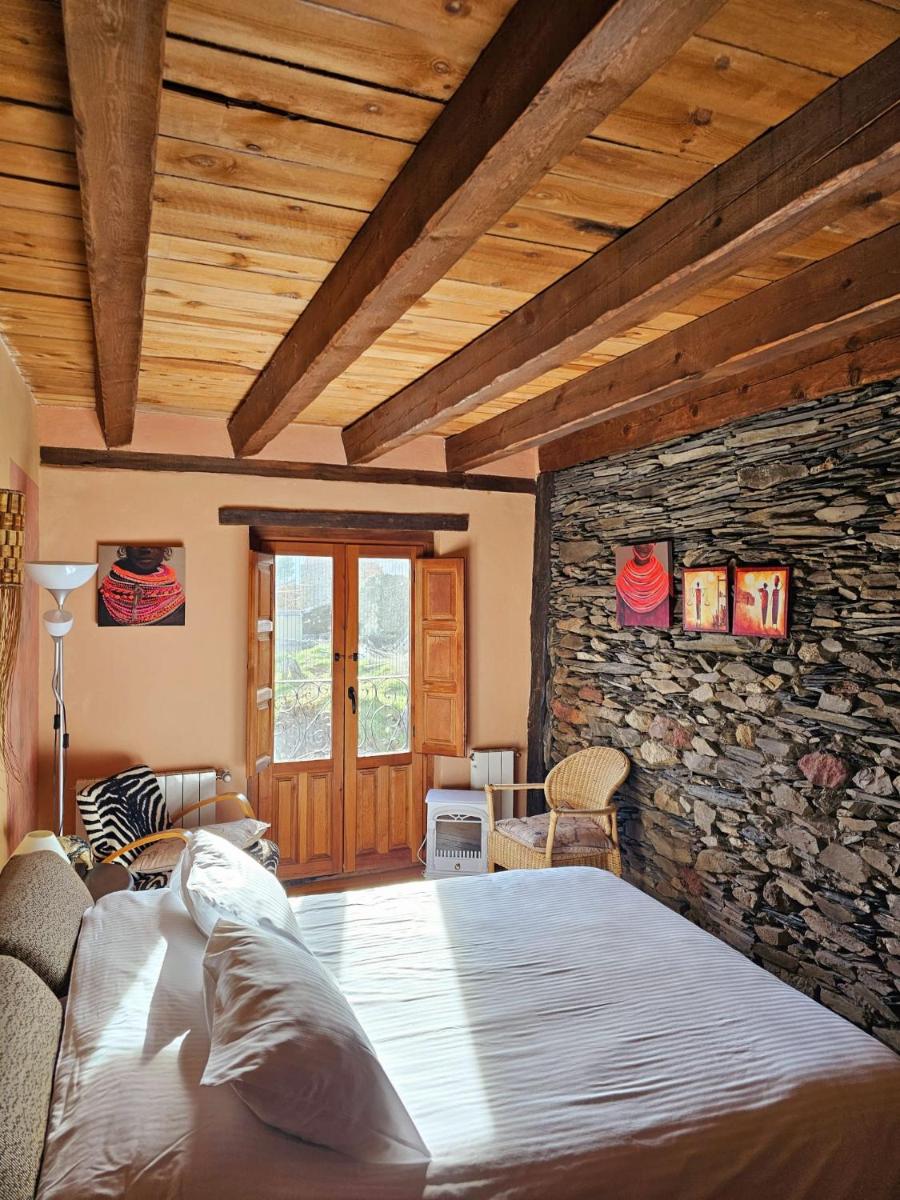 Hotel Rural La Encantada en Riaza - Housity