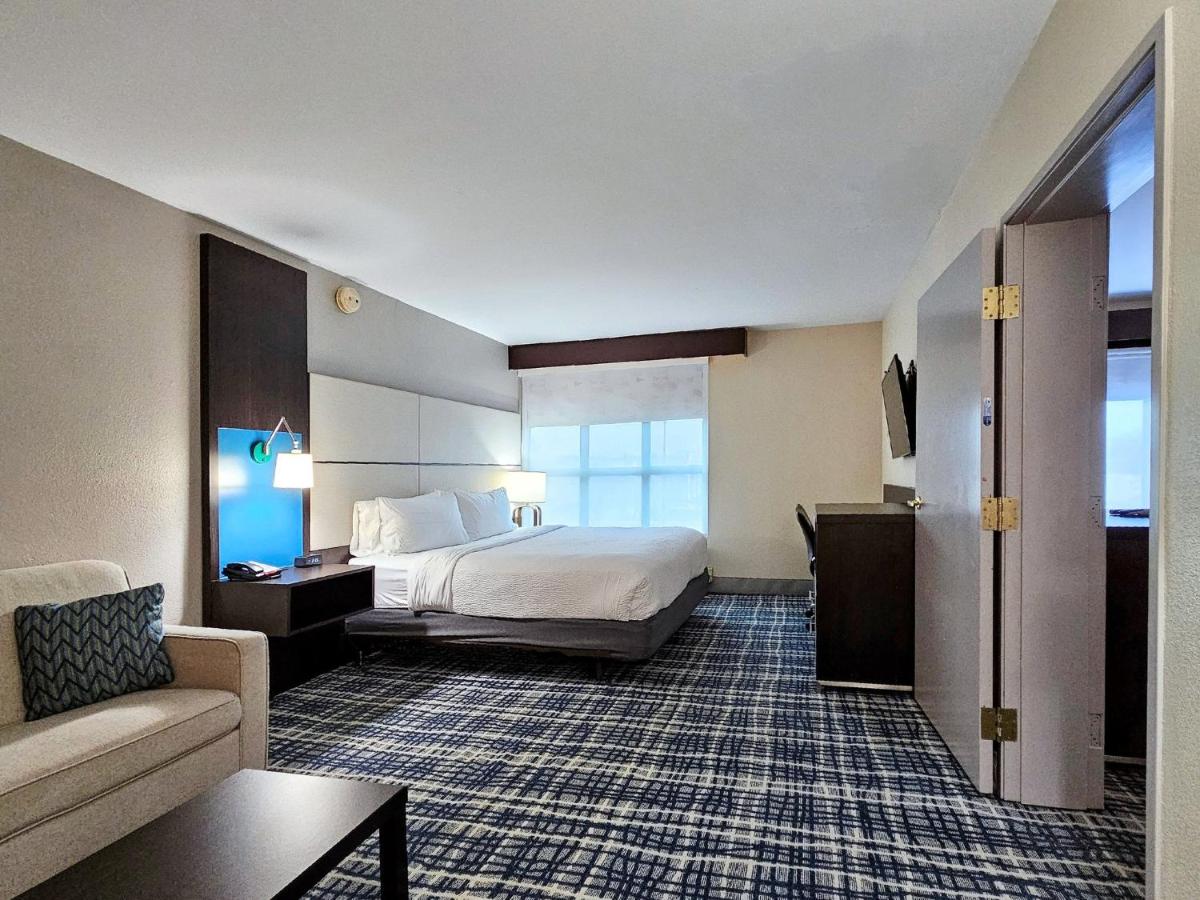 Holiday Inn - Belcamp - Aberdeen Area by IHG - Housity