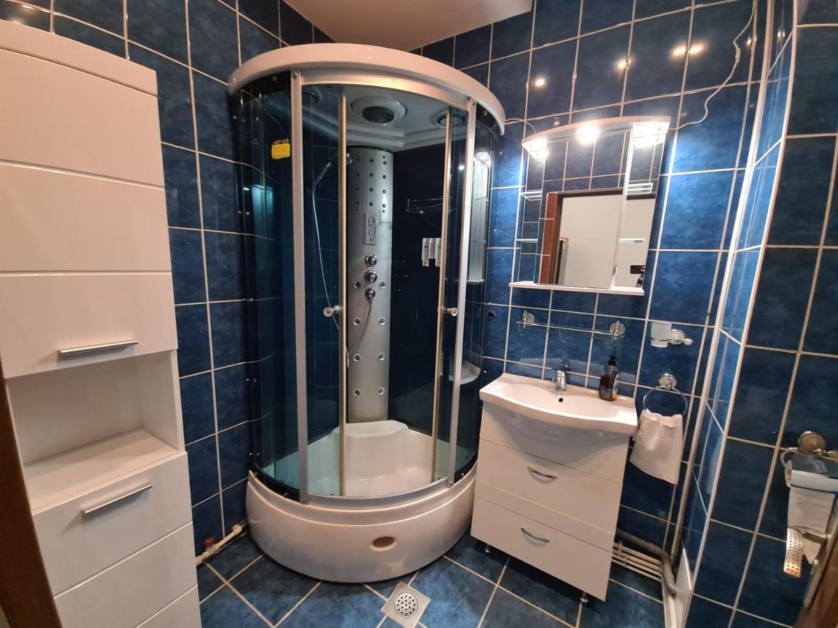 Diamonds House - Housity