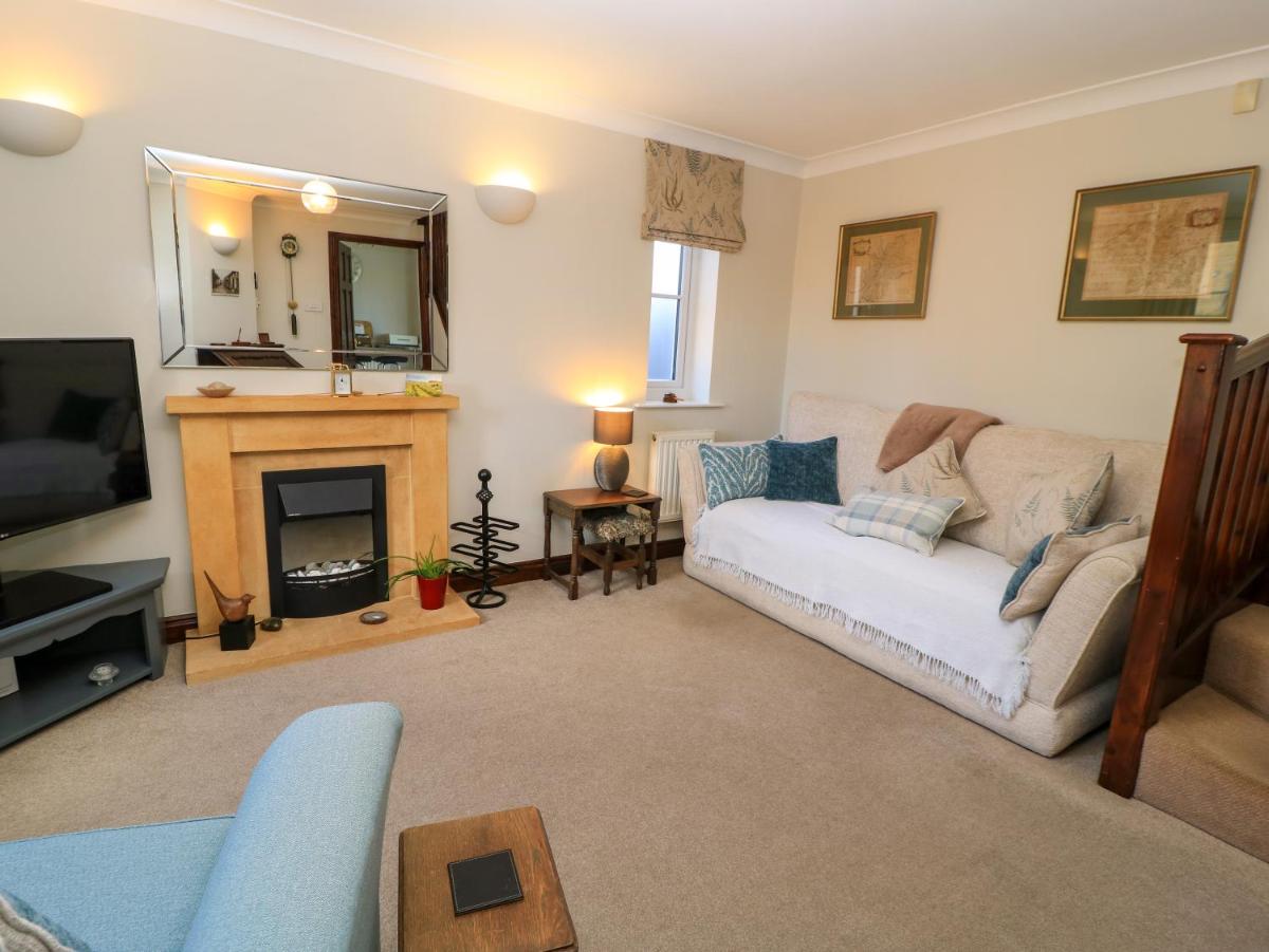 Oakmead - Housity