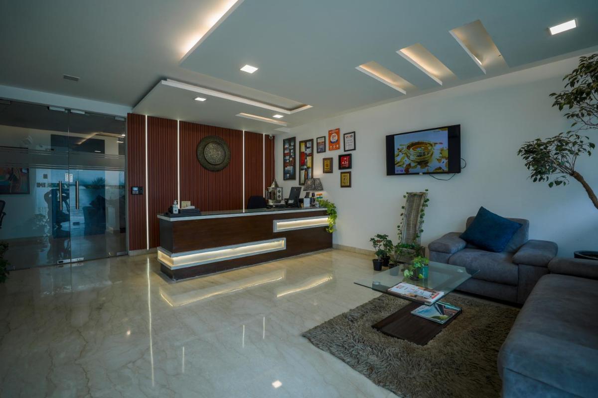 Vivid Boutique Hotel, Medanta, Gurugram - Housity