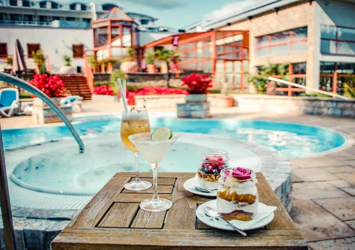 Wellness & Spa Hotel Kaskady - Housity