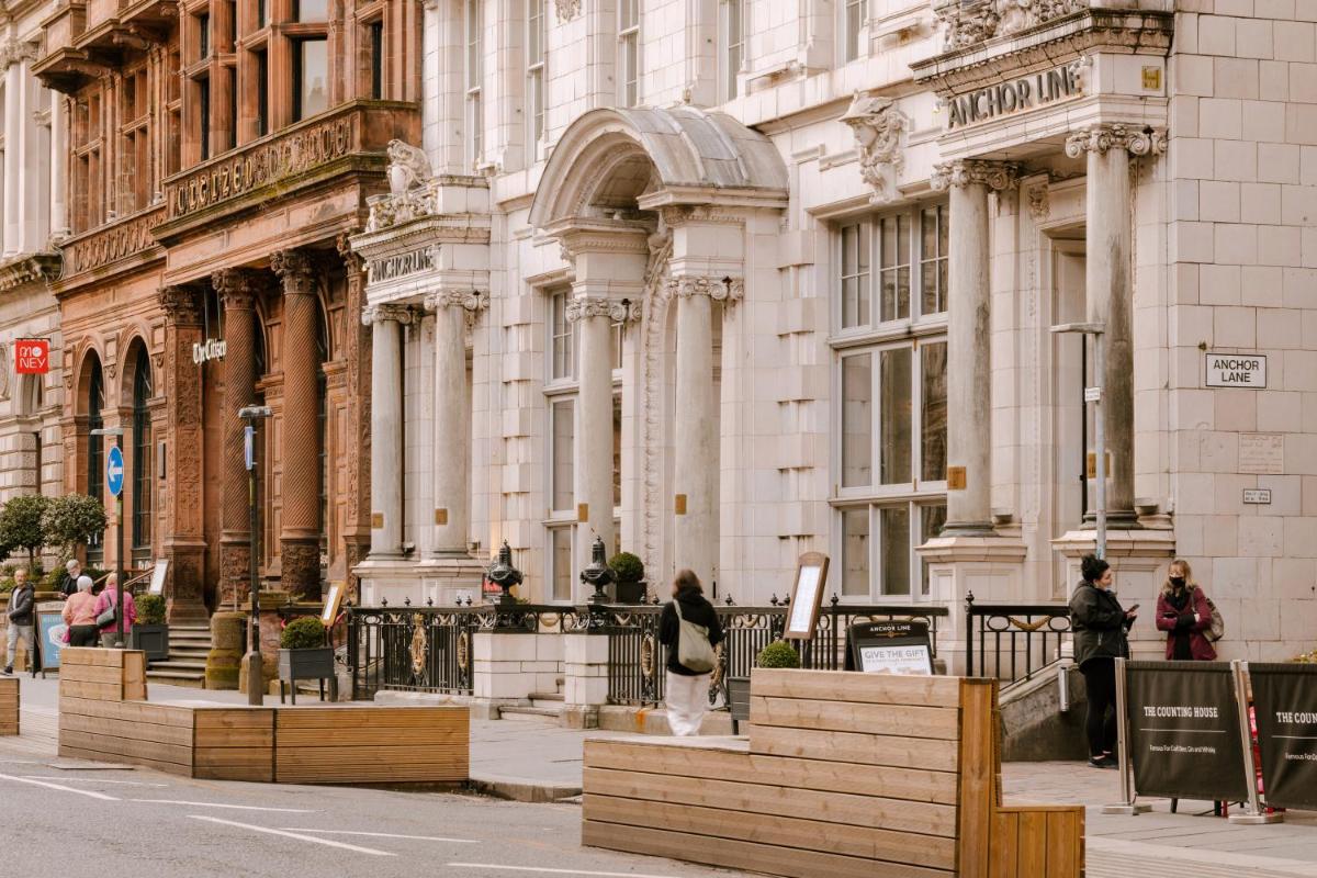 Native Glasgow - Housity