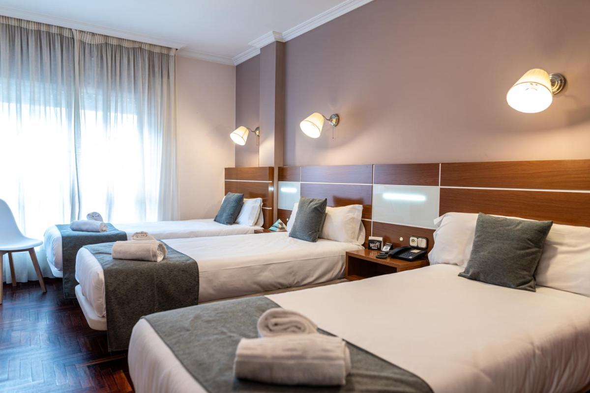 Hotel City Express Comercio - Housity