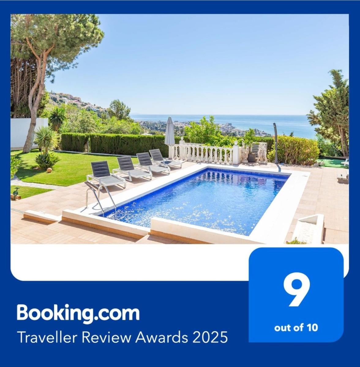 Luxury villa with beautiful sea view & jacuzzi - Housity