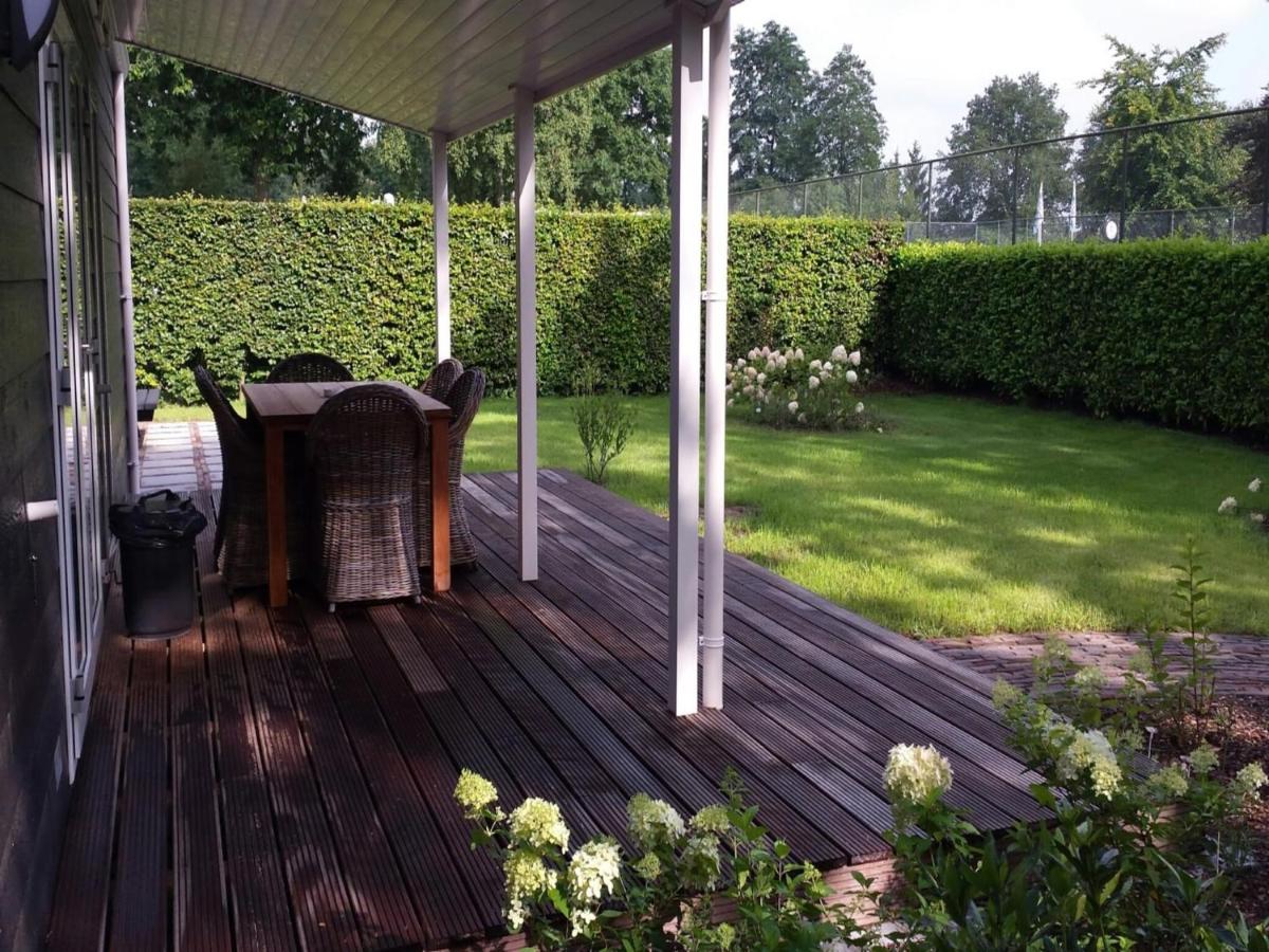 Chalet with garden house on a holiday park - Housity