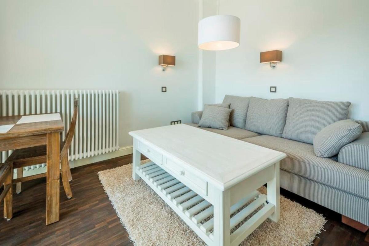 "Villa Anker" 1 Etage - links - Housity