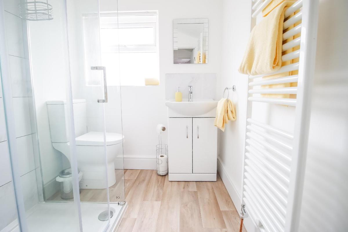 Lake View Apartments, Oulton Broad - Housity