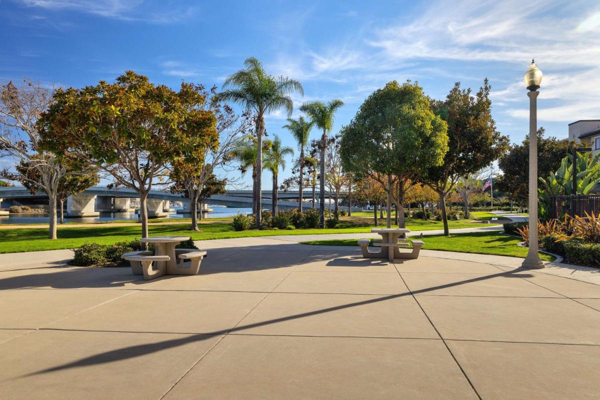Homewood Suites by Hilton San Diego Airport-Liberty Station - Housity
