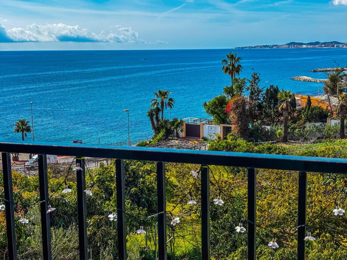 SUNNY HOUSE AT THE BEACH infinity pool shared - Housity