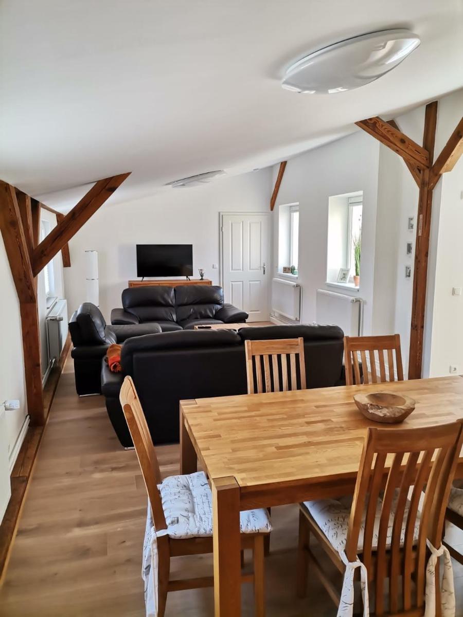 Ferienwohnung Neukalen - Housity