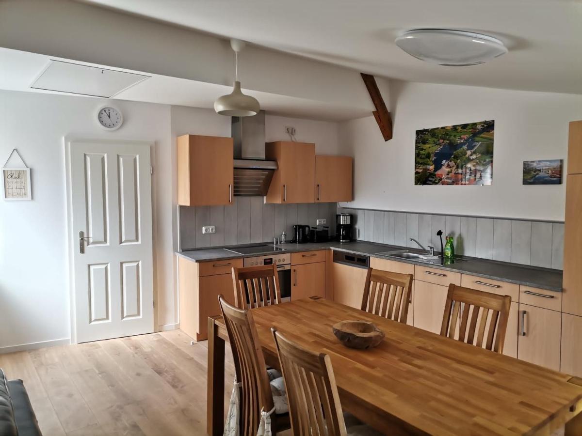 Ferienwohnung Neukalen - Housity