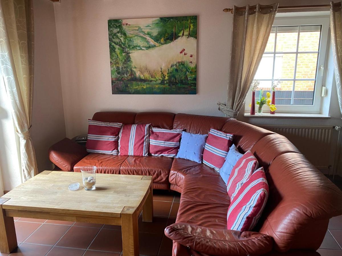 Ferienhaus Hooksiel mit Sauna und Kamin - Housity
