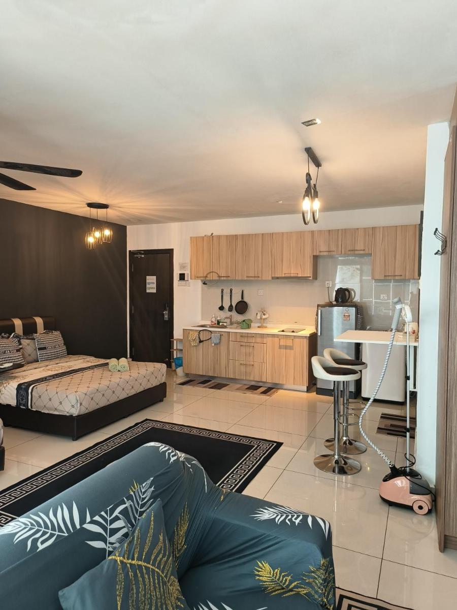 Ksl D'Esplanade Studio Apartment's 2 - Hizvo