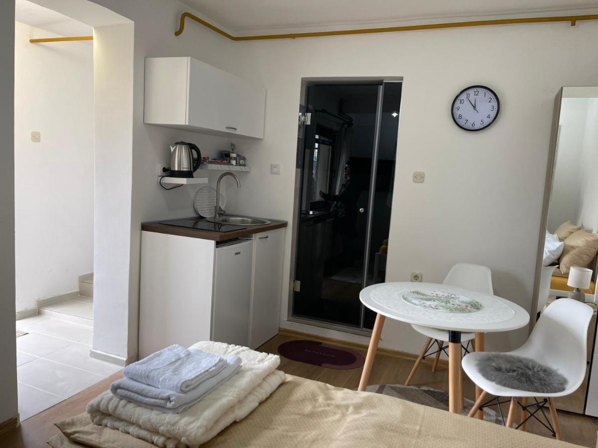 Studio Apartman Sedrenik - Housity