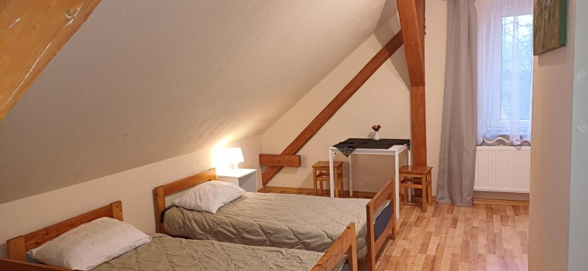 Modrzewie - Housity