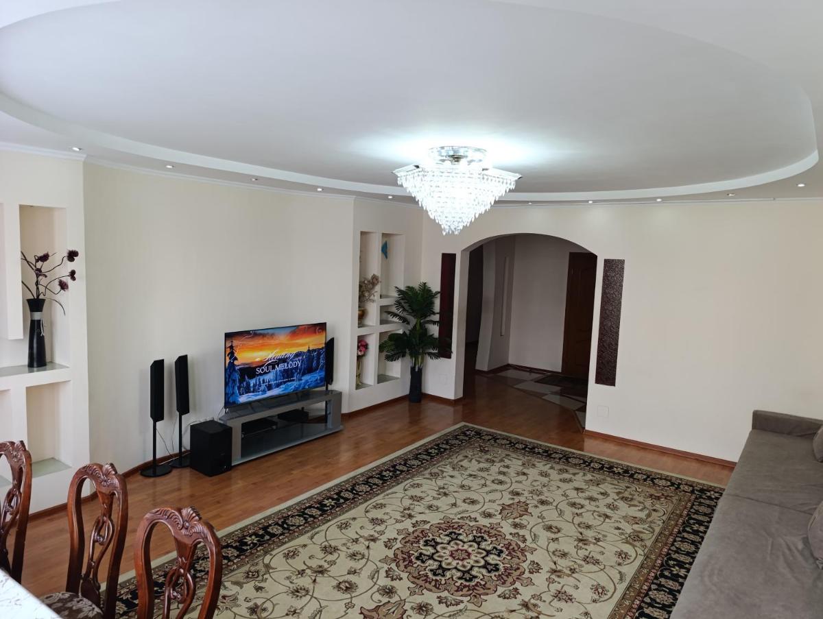 улица Гоголя 2 Апартаменты 180 метров - Hizvo