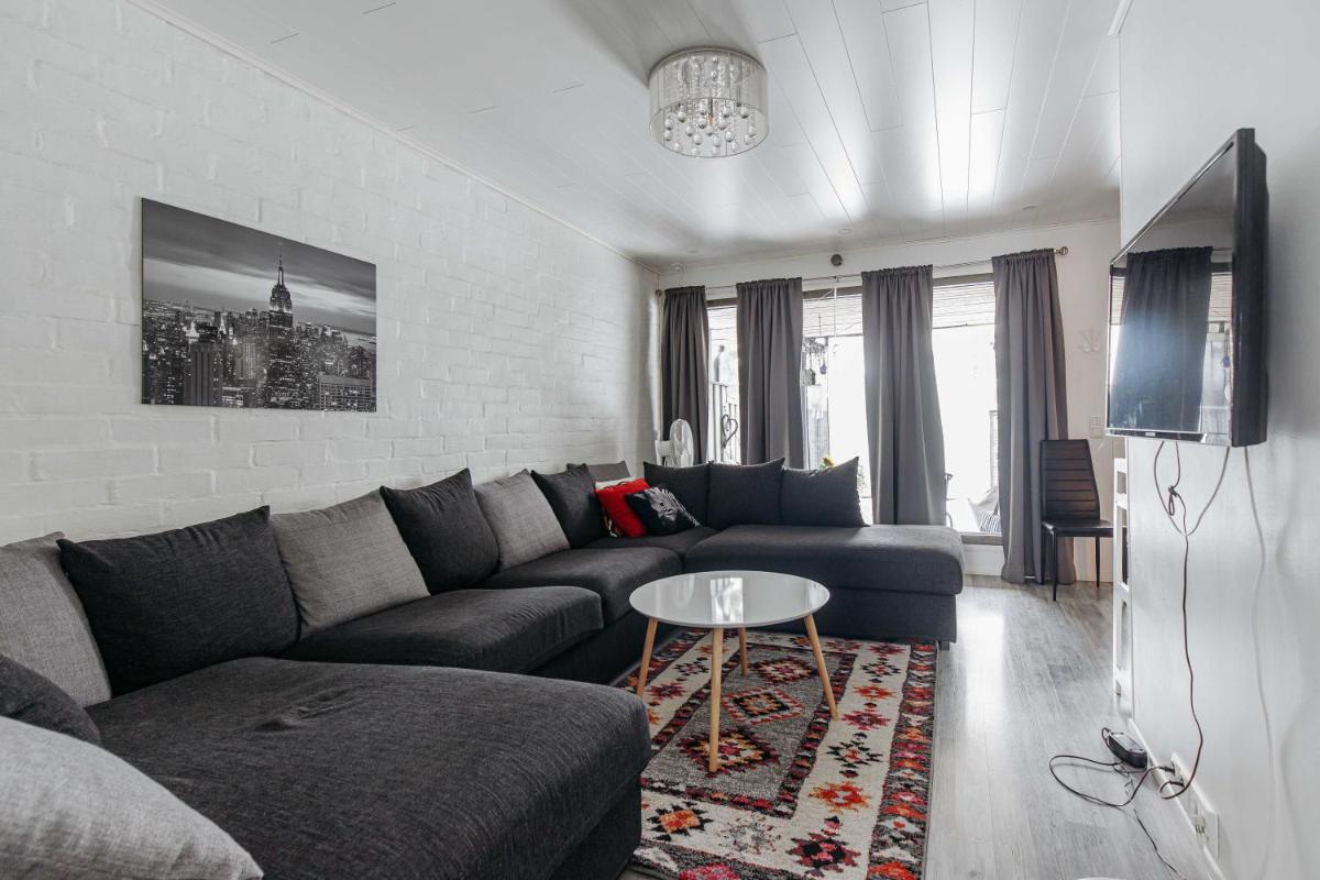Heleenkatu 3 a 1 oma sauna autokatos omassa pihassa - Housity