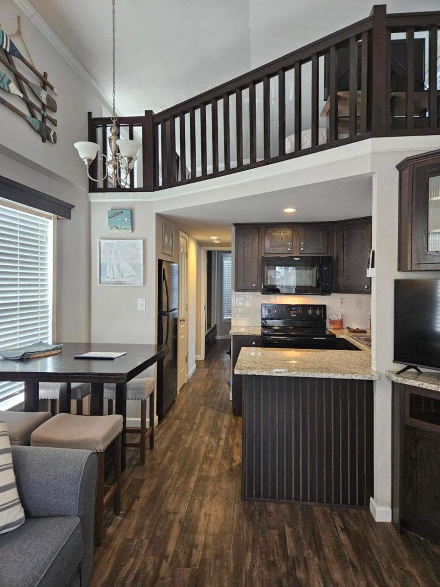 Live Oak Landing - Housity