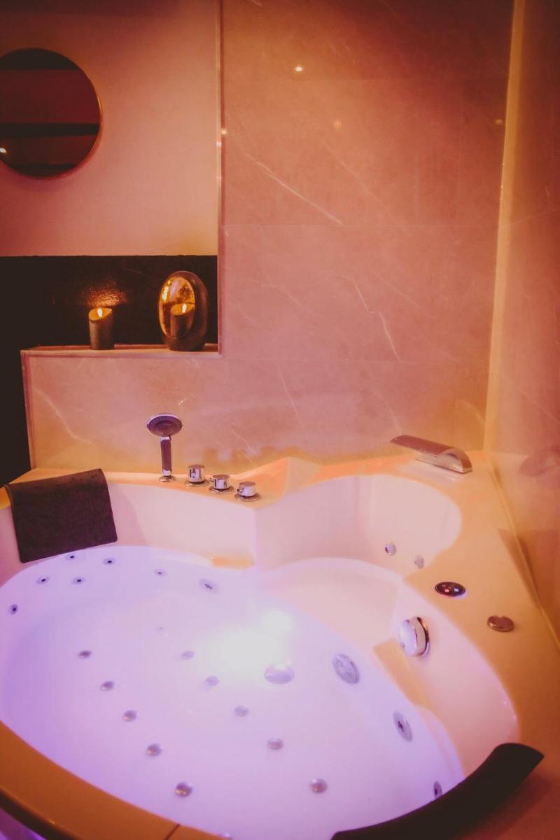 Osez! Le fruit défendu Loveroom Carpentras - Housity