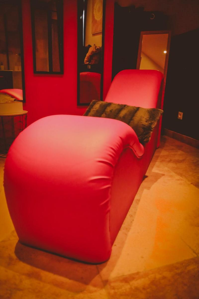 Osez! Le fruit défendu Loveroom Carpentras - Housity