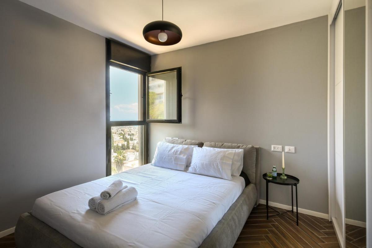 Stunning Haifa Bay Views Penthouse by Sea N' Rent - Housity