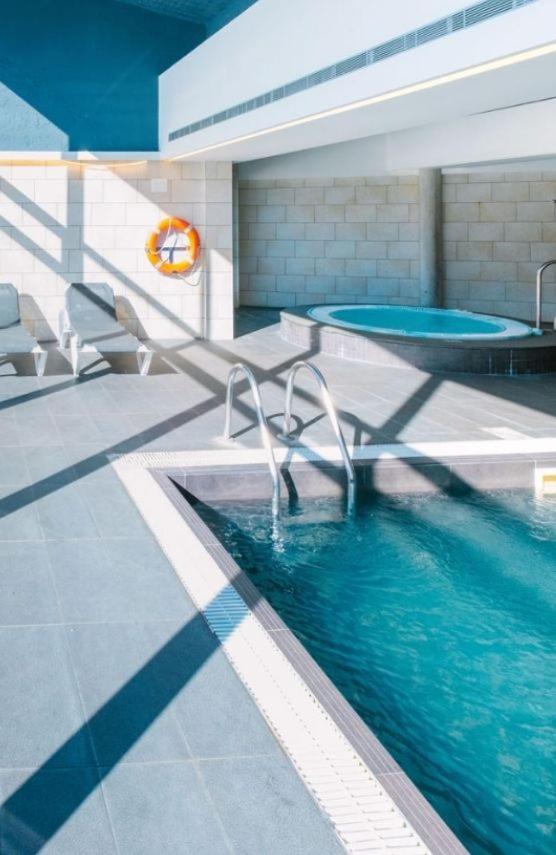 Piscina en o cerca de HG Alto Aragón