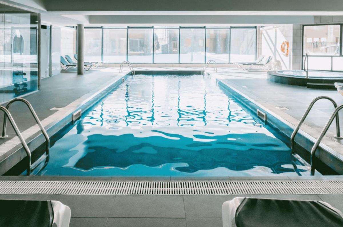 Piscina en o cerca de HG Alto Aragón