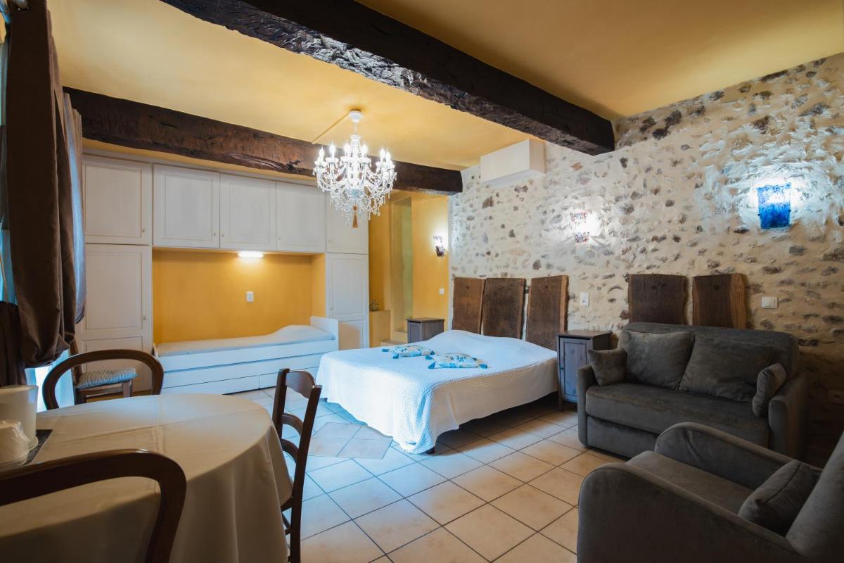 Chambres & Tables d'hôtes Moulin de Lavon - Housity