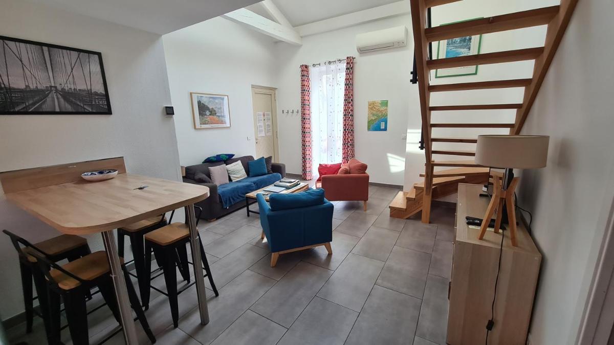 Villa LaDoRe, Apt 2 chambres dans maison, 55m2, 100m des plages, parking - Housity