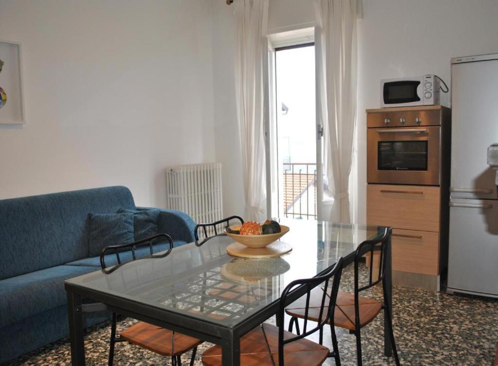 The Family Houses - Apartments with Balcony and Lake View - Housity
