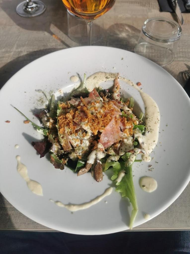 Nourriture dans l'hôtel ou à proximité