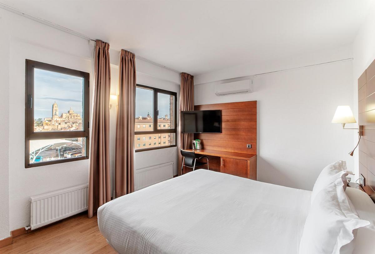 Hotel Corregidor - Housity