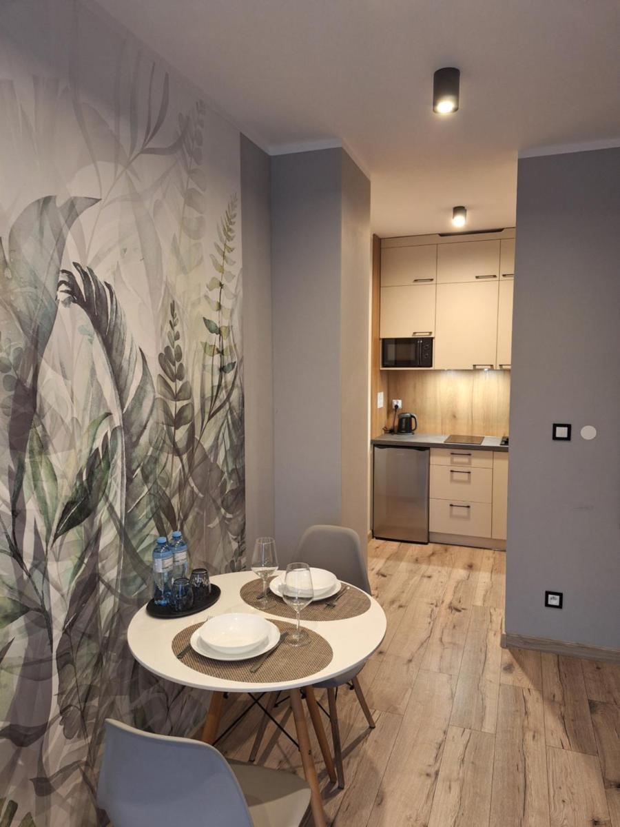 Apartamenty Dębowy Zakątek w Dolinie Baryczy - Housity