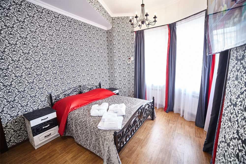 Hotel Kristall - Housity