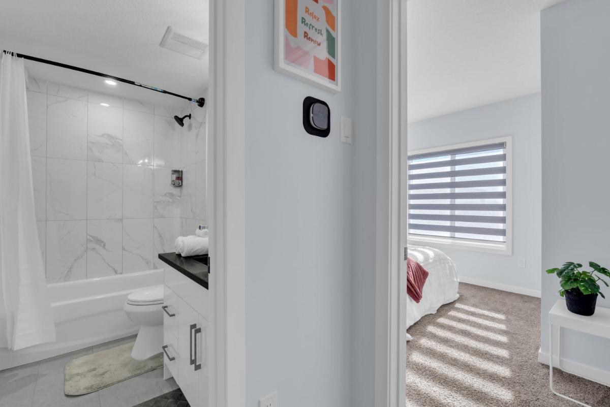You will love this 2BR Guest Suite in SE Calgary - Housity