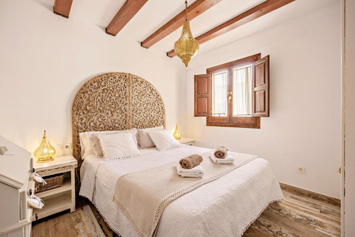 tuGuest Nazarí Calderería Apartments - Free parking - Housity