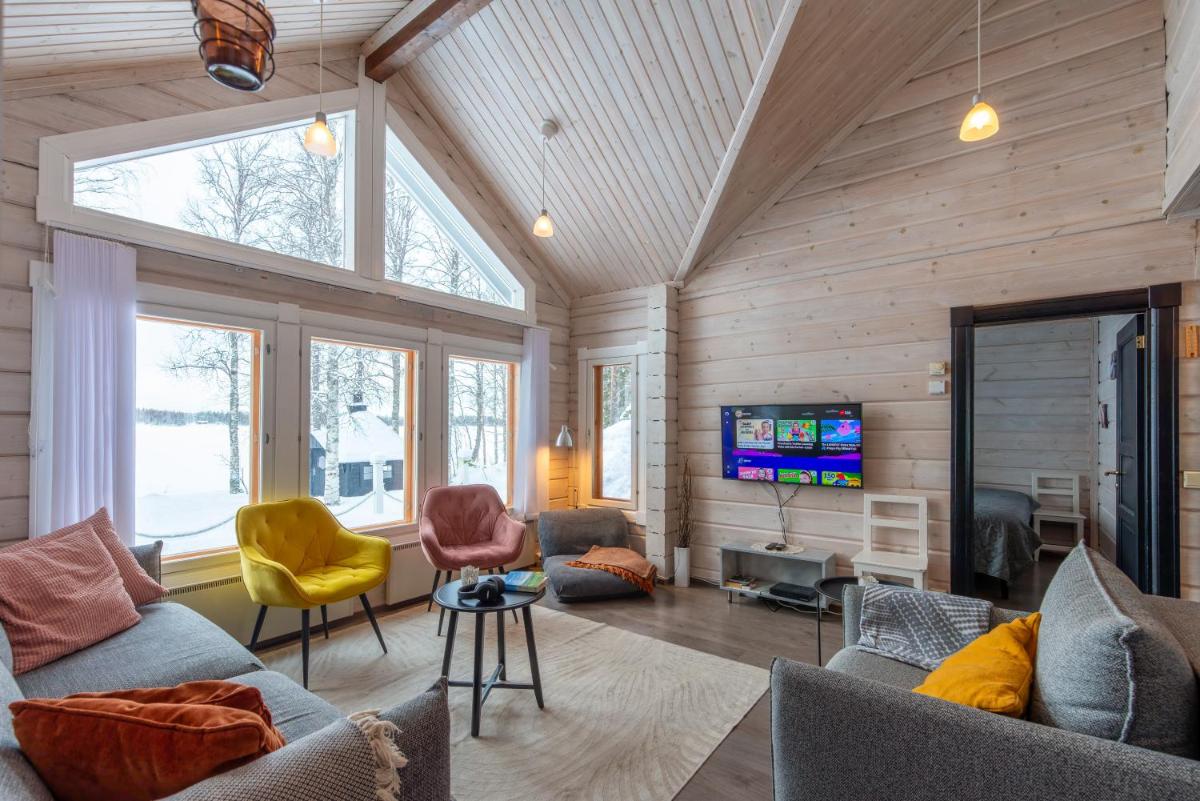 Lähderinne - 2 bedroom log cabin, private beach, wifi & sauna - Housity