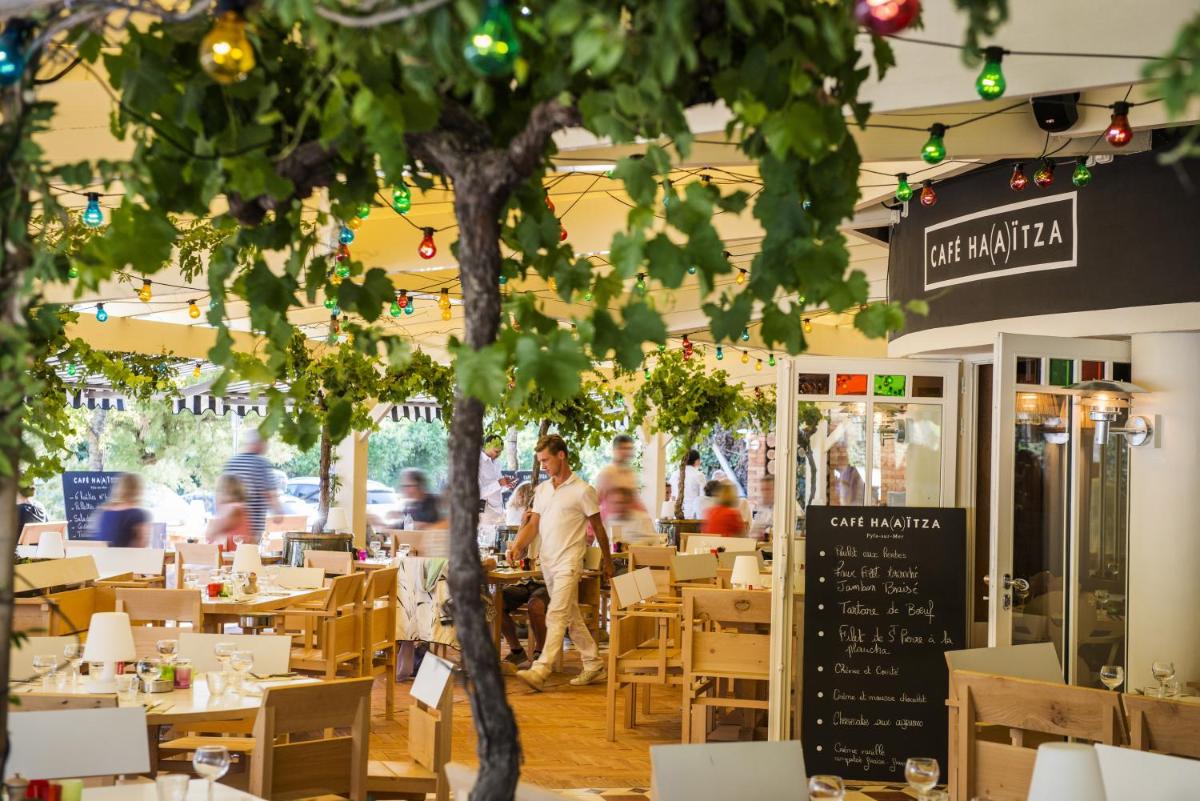 Restaurant ou autre lieu de restauration dans l'établissement Ha(a)ïtza