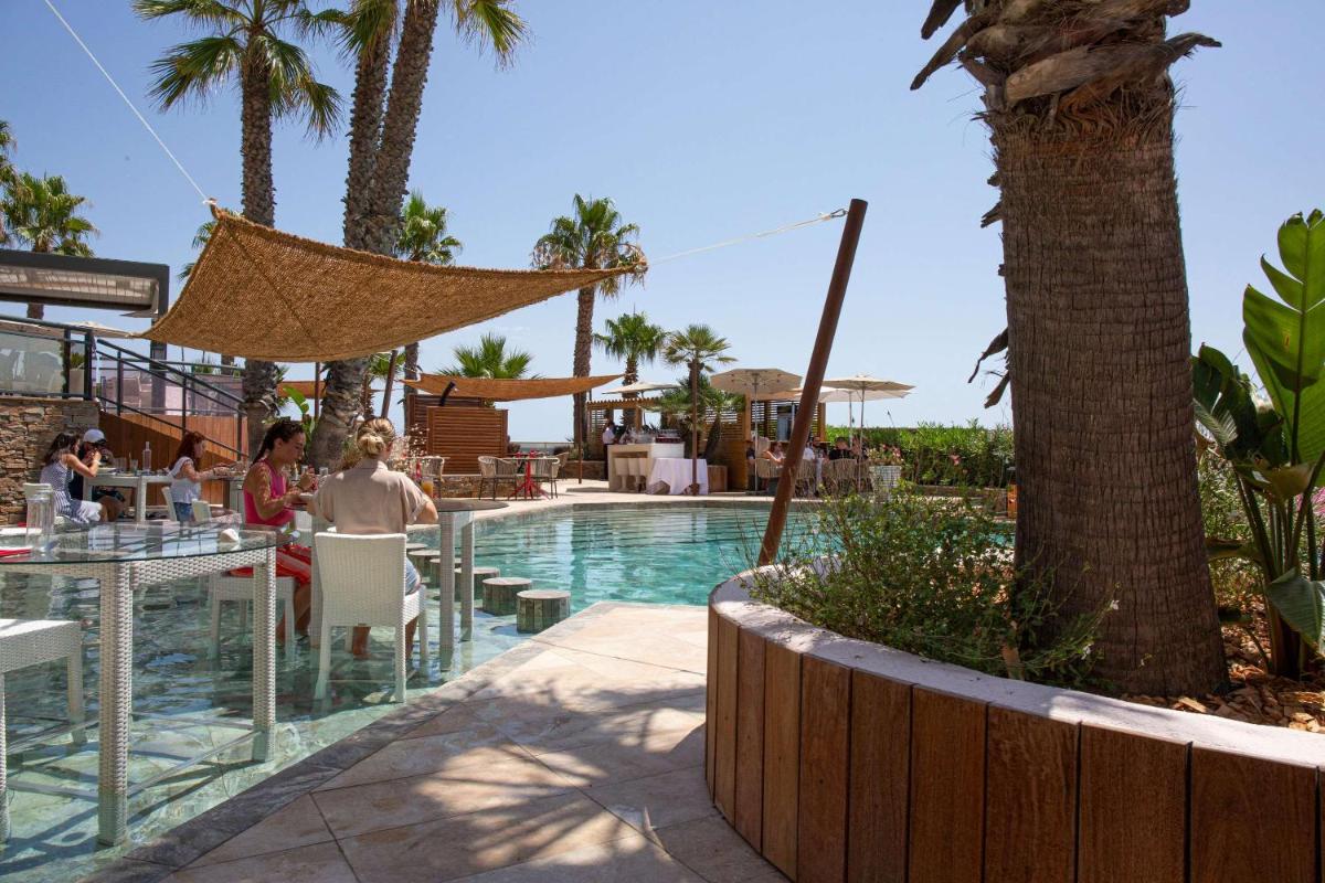 Grand Hôtel Les Flamants Roses Thalasso & Spa - Housity