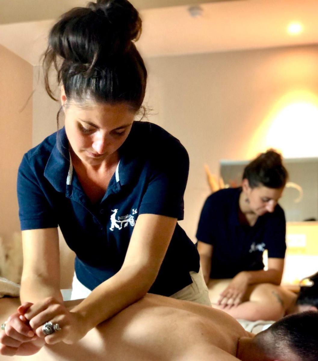 Clients de l'établissement Eco-Domaine La Fontaine - RESIDENCE-SPA - Plage de la Fontaine aux Bretons