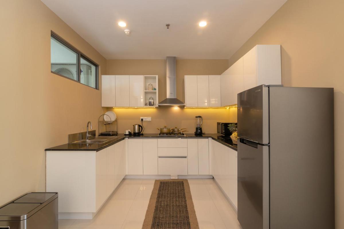 Oceanfront Condos Galle by ICC - Housity