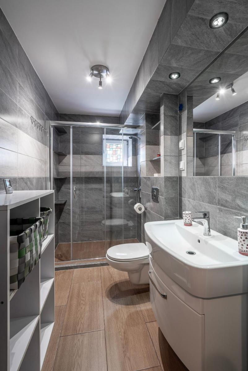 PIONOW Pokoje WaWa - adults only - Housity