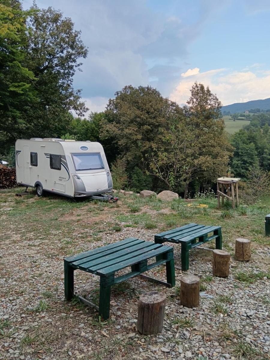 Wild Camping Albareto - Housity