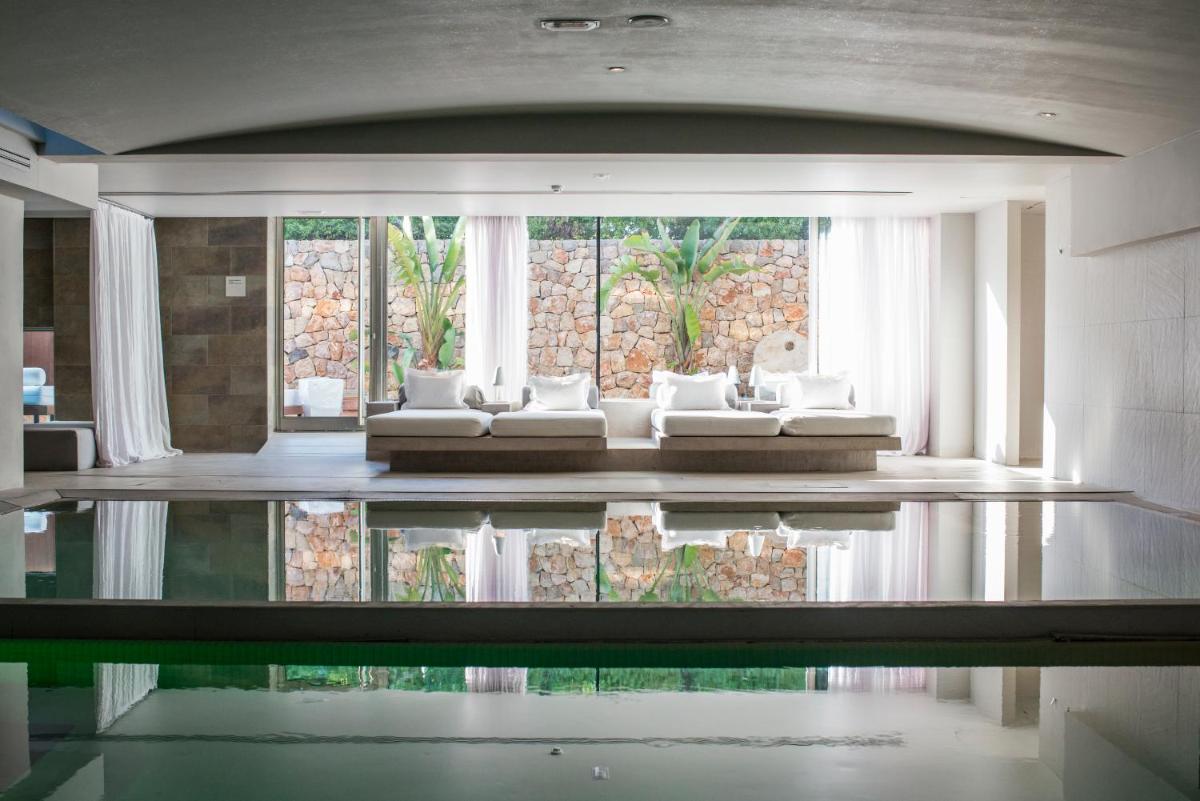 Piscina en o cerca de Aguas de Ibiza Grand Luxe Hotel - Small Luxury Hotel of the World