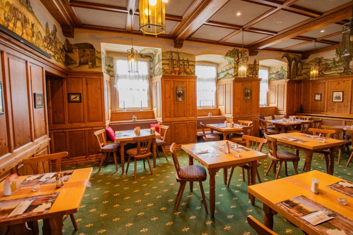Hotel Schloss Nebra - Housity
