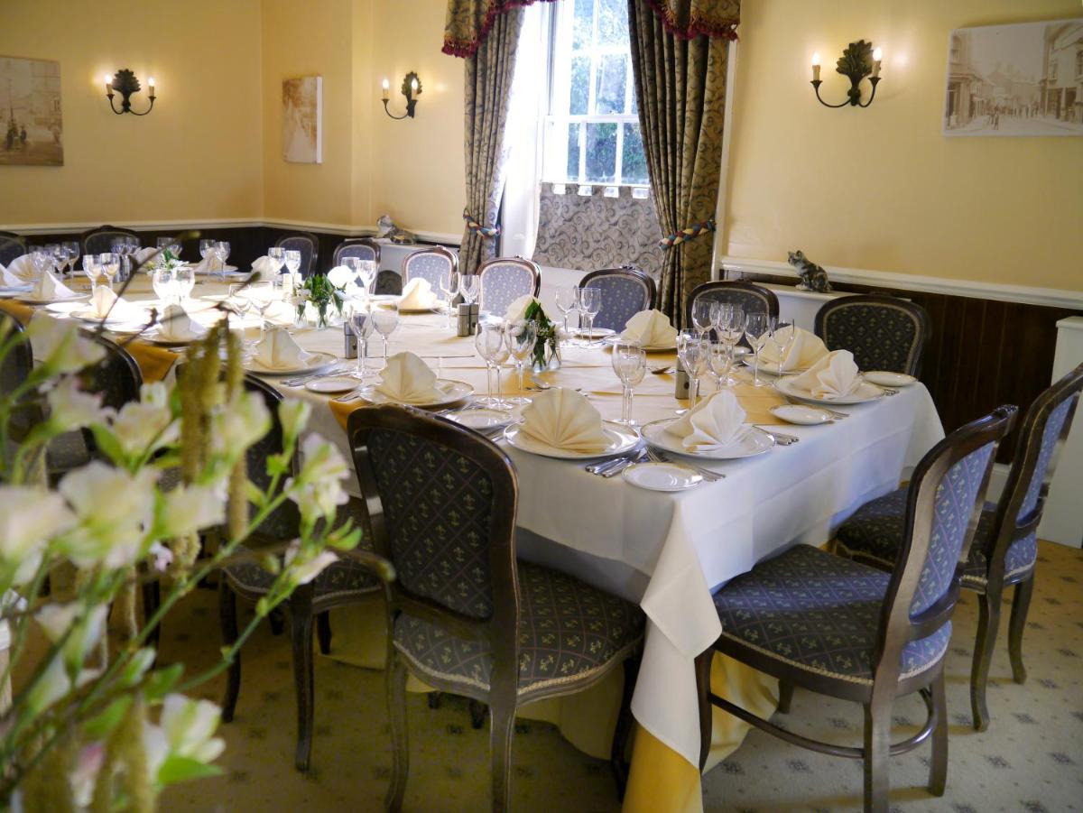 La Fleur De Lys - Housity