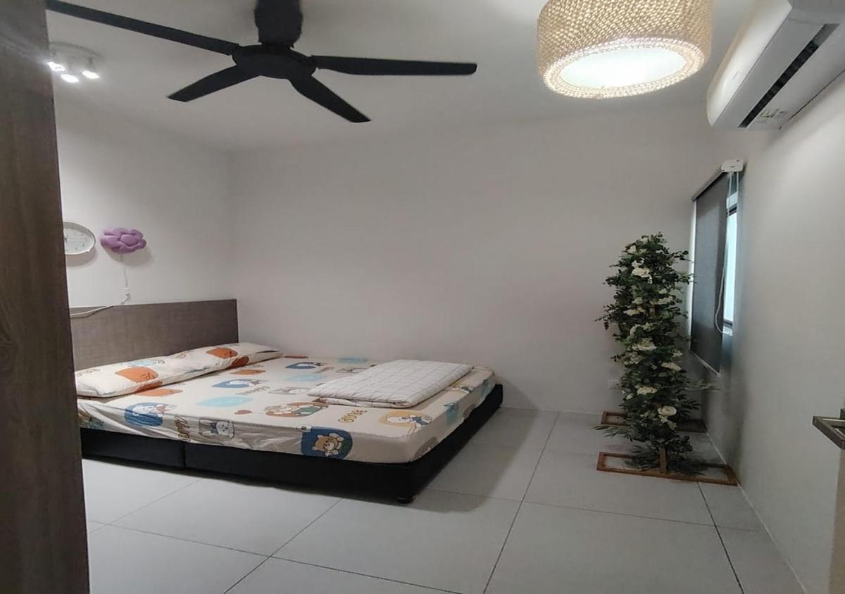 Cosy Townhouse in Tasek Gelugor - Housity