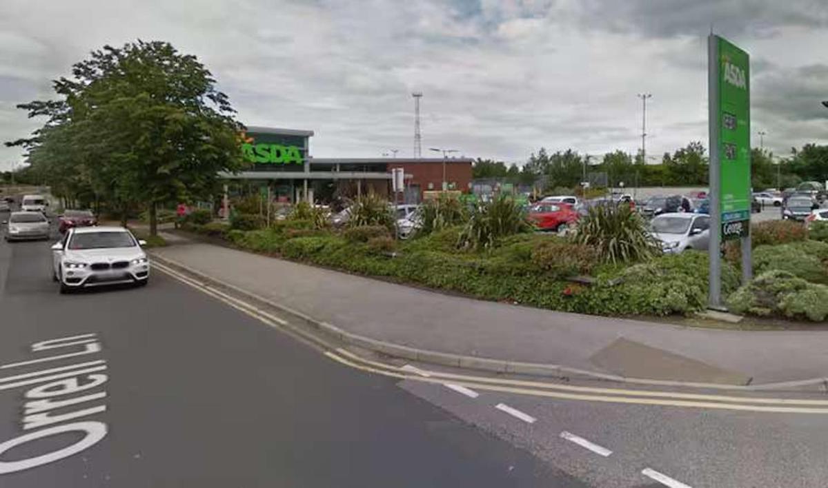 Travellers Economic Stays in Orrell Park - Housity