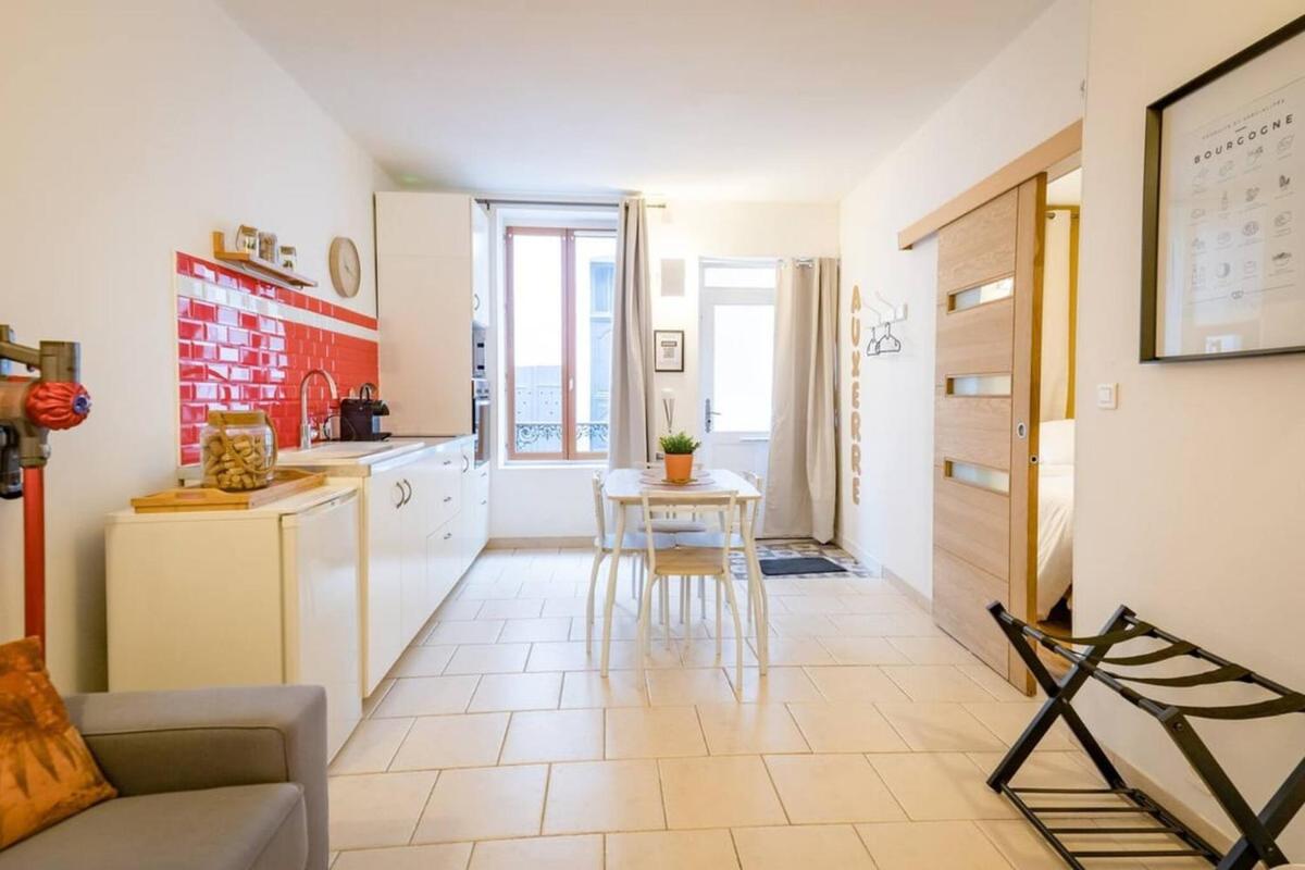 Home - Joubert - Séjour à Auxerre - Housity